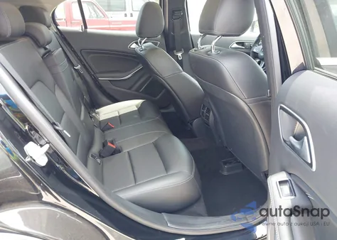 2017 Mercedes-Benz Gla 250 4Matic z USA, uszkodzony, nr VIN WDCTG4GB7HJ329804